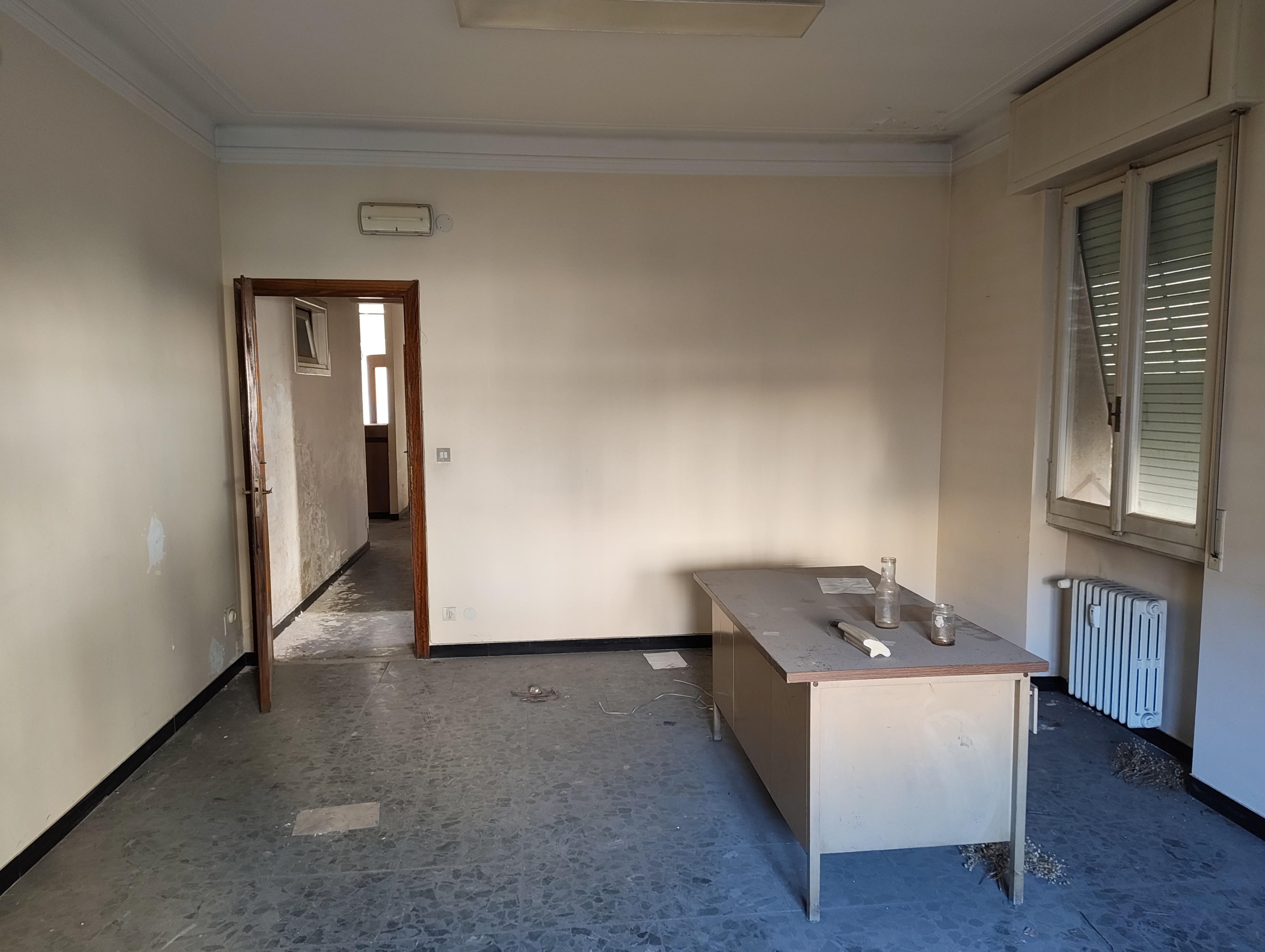 Imperia<br><span style="font-size:20px;">Via Matteotti, 105</span>