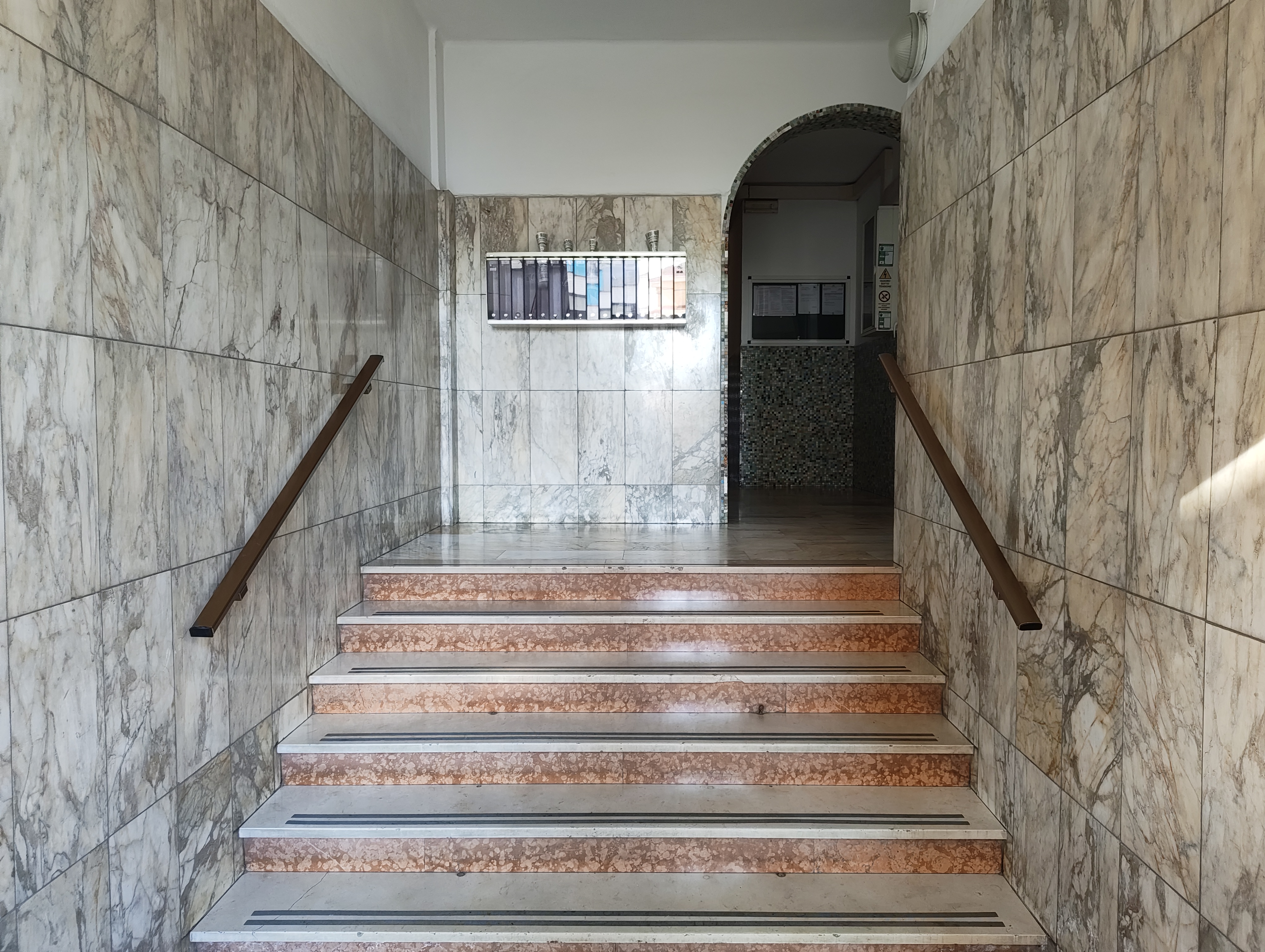 Imperia<br><span style="font-size:20px;">Via Matteotti, 105</span>