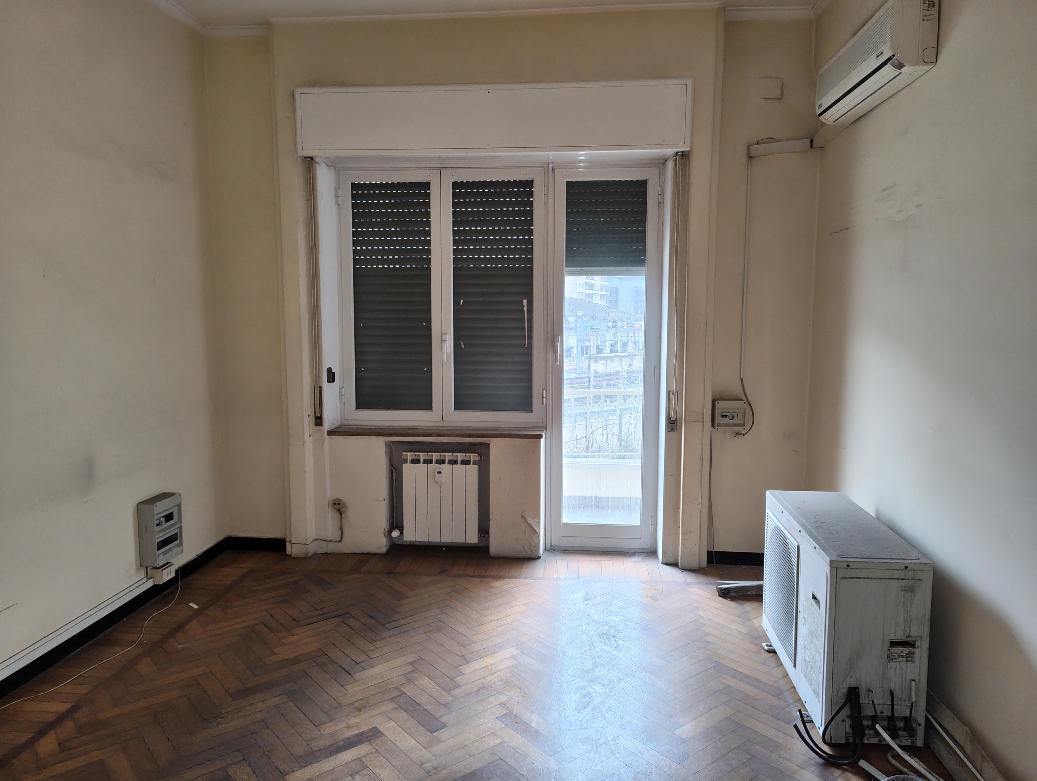 Genova <br><span style="font-size:20px;"> Piazza Brignole, 3</span>