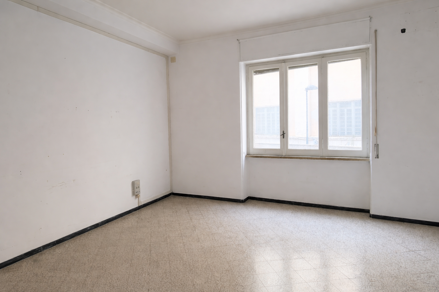 Napoli <br><span style="font-size:20px;">Via Lomonaco, 3