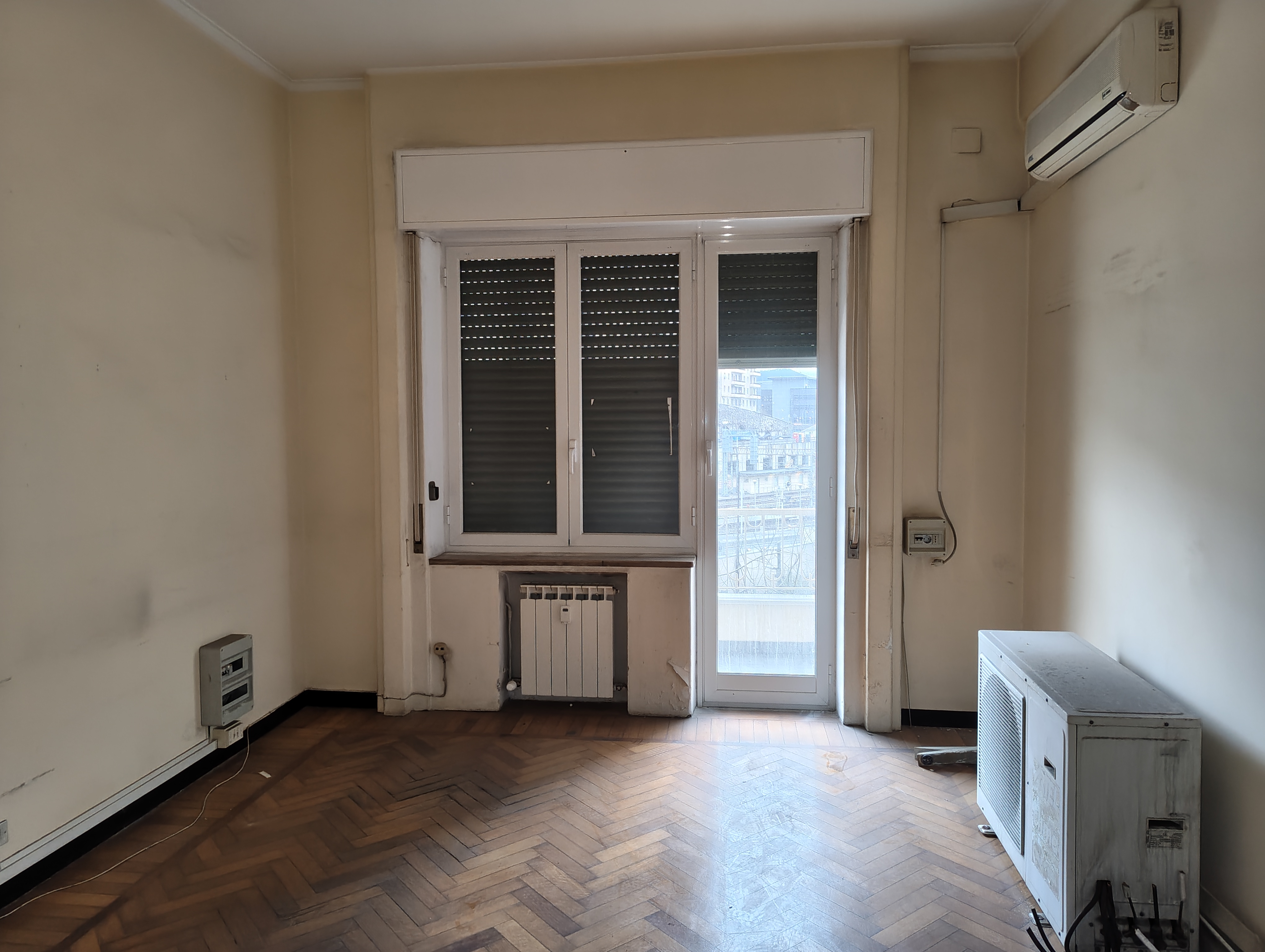 Genova <br><span style="font-size:20px;"> Piazza Brignole, 3</span>