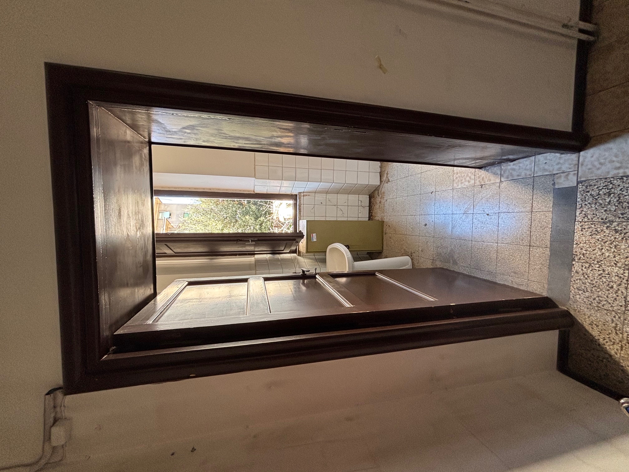 Terni<br><span style="font-size:20px;">Via Cesi, 22</span>