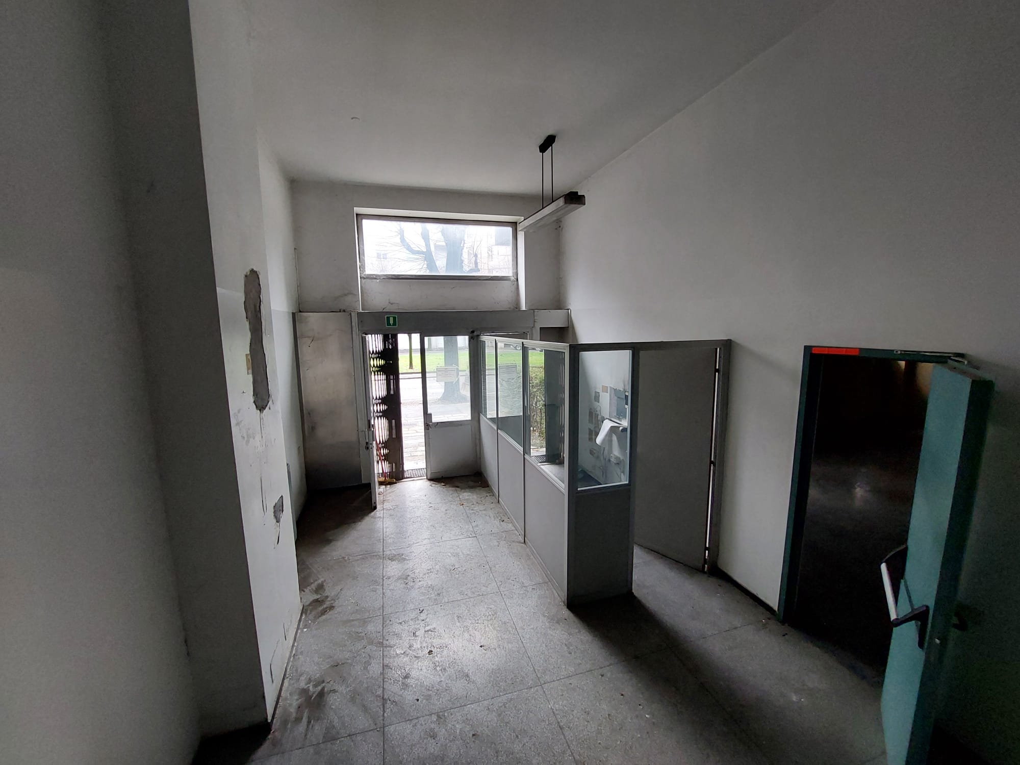 Como<br><span style="font-size:20px;">Viale Giulio Cesare, 17</span>