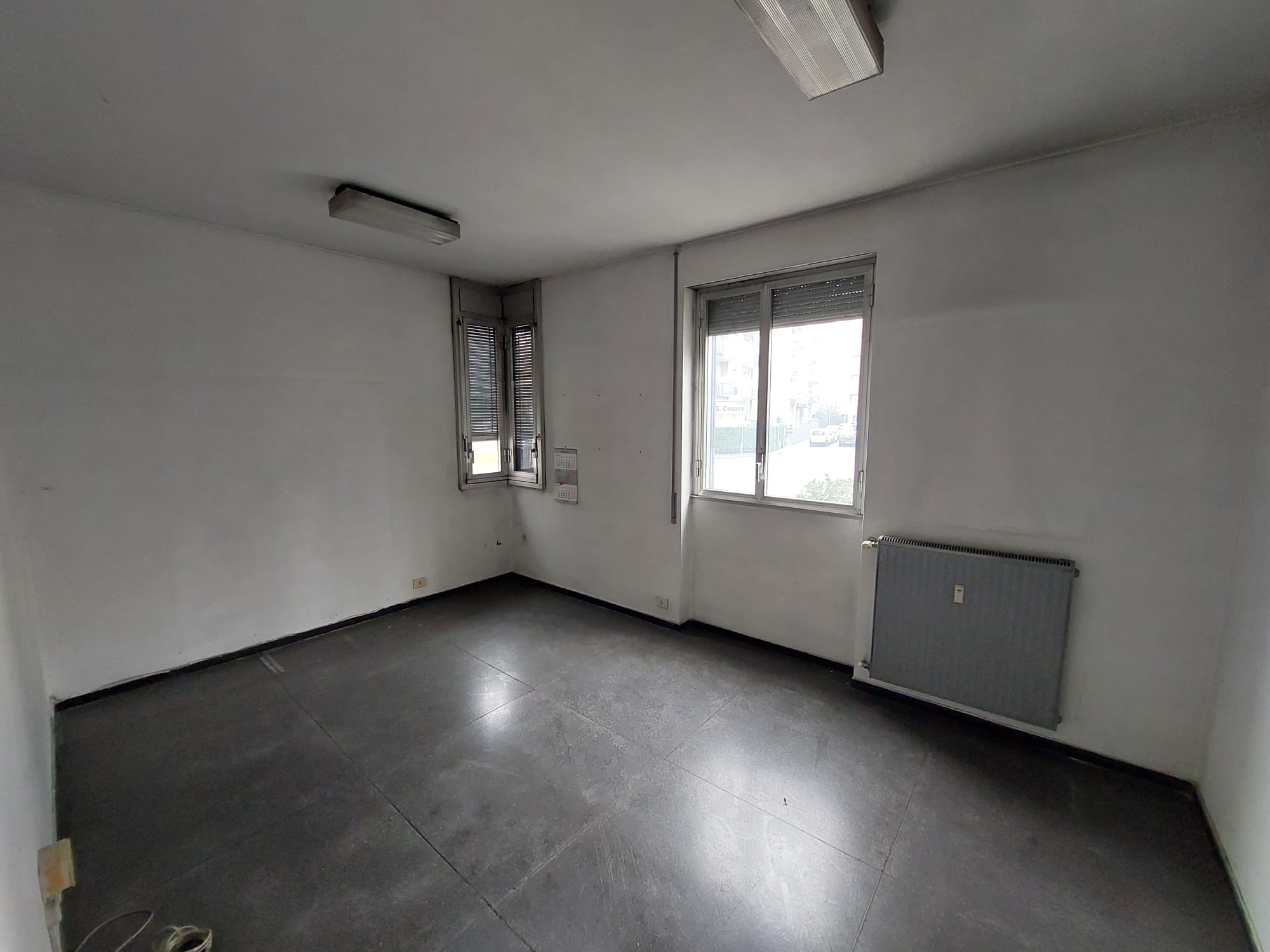 Como<br><span style="font-size:20px;">Viale Giulio Cesare, 17</span>