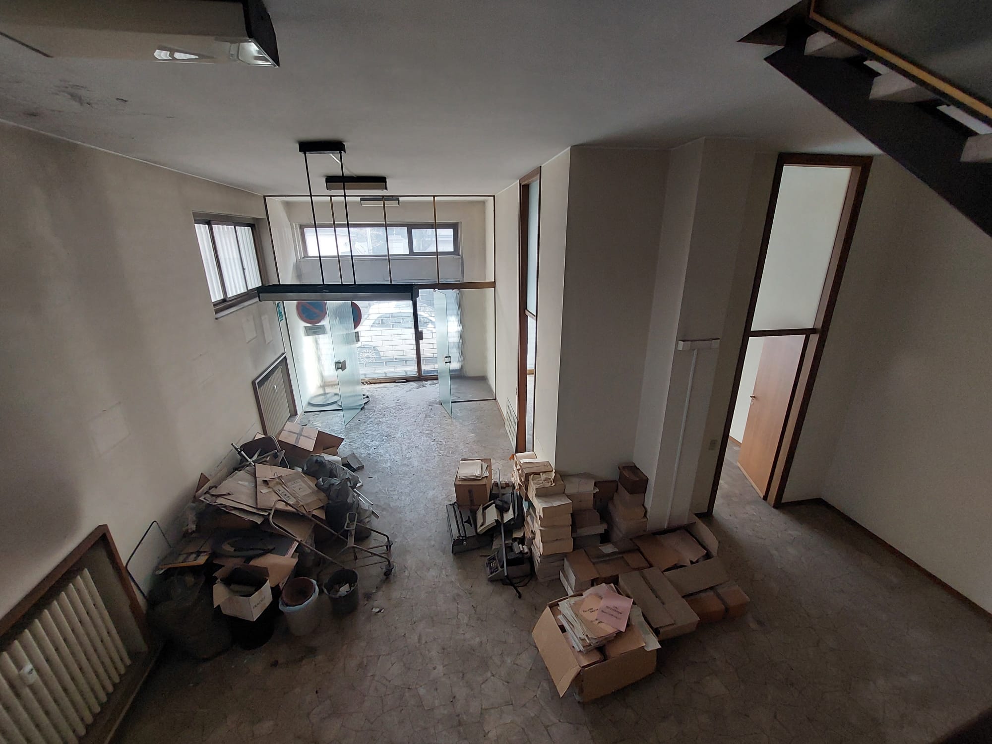 Varese <br><span style="font-size:20px;">Via Speroni 5</span>